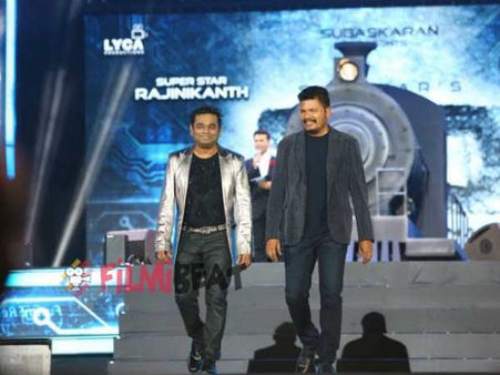 வாவ்.. பிரமாண்டங்களின் புதல்வர்கள் அருகருகே.. - '2.ஓ' விழாவில் ஜூனியர் ஷங்கர்!