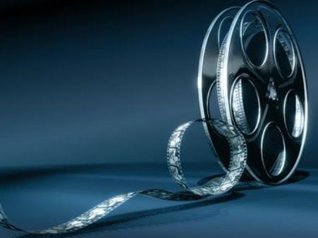 தமிழ் சினிமா வேகமாக அழிந்து கொண்டிருக்கிறது.. திரையுலகிலிருந்து ஒரு பகீர் குரல்!