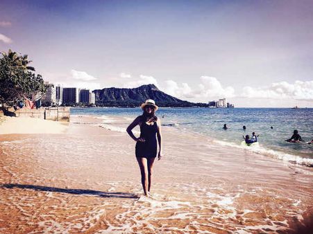 வாய்ப்புக்காக படுக்கை: ரூ.32 கோடி நஷ்டஈடு கேட்டு தயாரிப்பாளர் மீது நடிகை வழக்கு