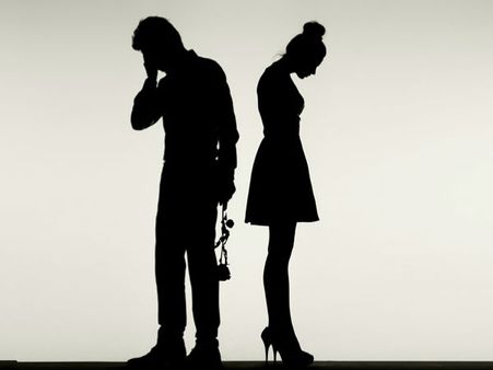 திருமணமான விஷயத்தை மறைத்து என்னுடன் தொடர்பு வைத்தார்: நடிகர் மீது நடிகை புகார்