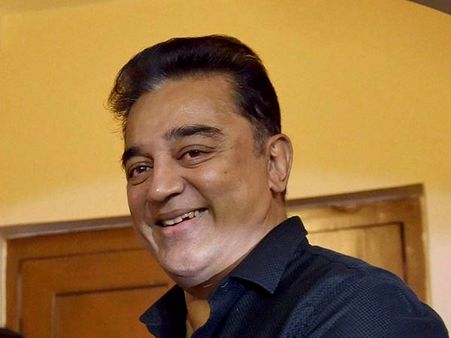 நடுராத்திரியில் தமிழகத்தையே ஆட்டம் போட வைத்த கமல்: வைரல் வீடியோ