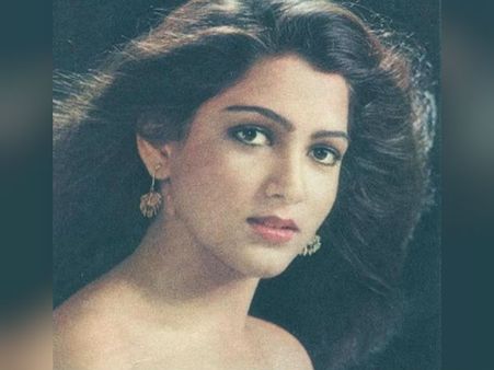 போட்டோ வெளியிட்ட குஷ்புவை பார்த்து அந்த கேள்வியை கேட்ட ரசிகர்