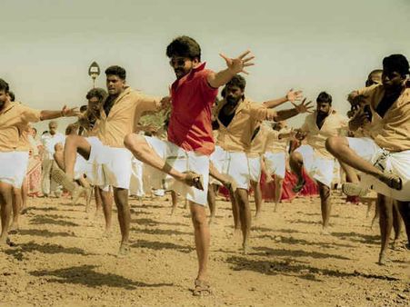 தடை நீங்கியது.. அலைகடலென மெர்சலை ரசிக்க தடபுடலாகத் தயாராகும் ரசிகர்கள்!