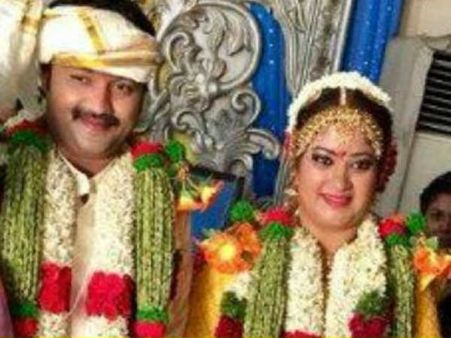 ரீல் புருஷனையே ரியல் புருஷனாக்கிய பிரியமானவள் சீரியல் புகழ் சிவரஞ்சனி