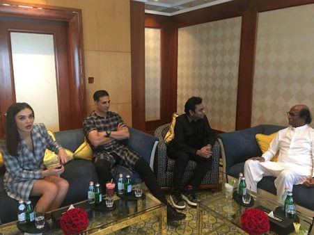 2.ஓ சர்வதேச அளவில் பெரிய வெற்றிப் பெறும்! - துபாய் பிரஸ் மீட்டில் ரஜினிகாந்த்