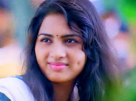 யோகாவா இது... சொல்லவேயில்ல..! - கன்னக்குழி நடிகையின் லேட்டஸ்ட் படங்கள்