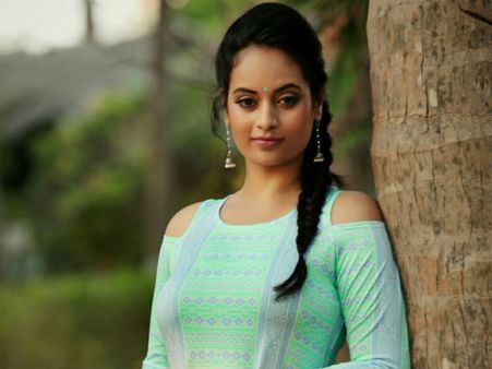 கமல்ஹாசனோட பொண்ணுதானே இது! - டெங்கு விழிப்புணர்வு விளம்பரம்