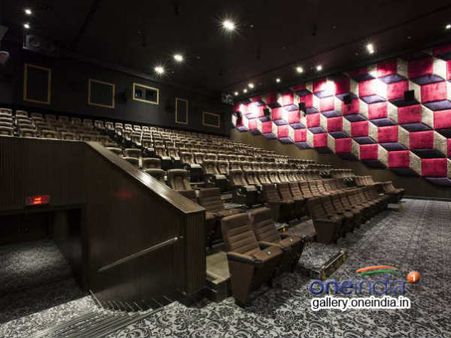 சினிமா டிக்கெட் விலை விர்ர்ர்... மல்டிப்ளெக்ஸ்களில் ரூ 222... விளங்கிரும் சினிமா!