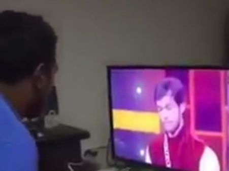 ஆரவ்தான் வெற்றியாளர் - லேப்டாப்பை தூக்கிப் போட்டு உடைத்த ரசிகர்! - வைரலாகும் வீடியோ