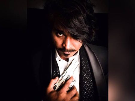 எப்படி இருந்த சேது இப்போ இப்படி ஆகிட்டார்... விஜய் சேதுபதியின் புது கெட்டப்