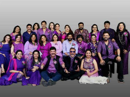 அந்தக்கால நடிகர் நடிகைகளின் ஆட்டம் பாட்டம் கொண்டாட்டம் - 80'ஸ் கெட் டுகெதர்!