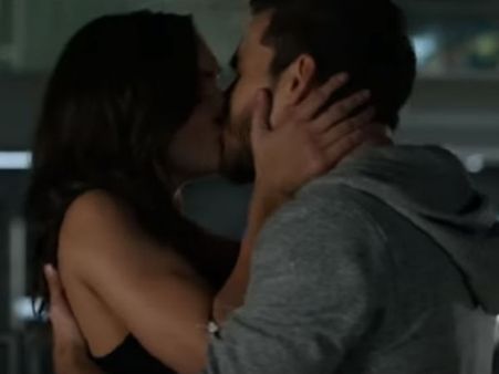 வைரலாகும் எமி ஜாக்சனின் லிப்லாக் முத்தக்காட்சி!