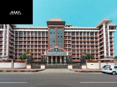 'செக்ஸி துர்கா' படத்தை கோவா திரைப்பட விழாவில் வெளியிட உத்தரவு - ஐகோர்ட் அதிரடி!