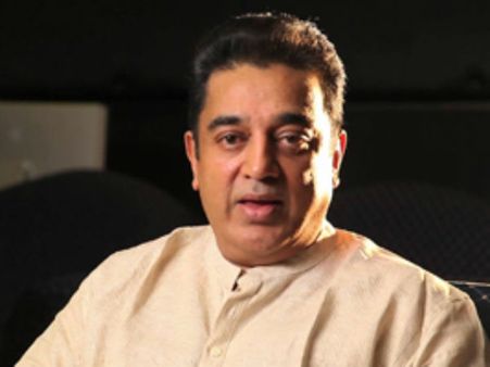 பிறந்த நாளன்று மருத்துவ முகாம்களைப் பார்வையிடும் கமல்!