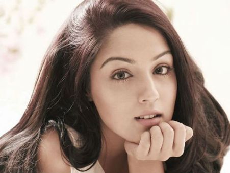 லிவிங் டுகெதர் நடிகைக்கு கல்யாணம்... தேதி குறிச்சாச்சு!