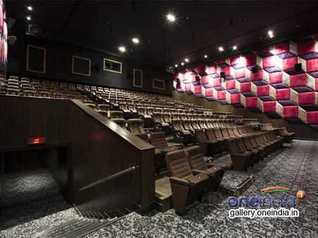 அப்படி என்னதான் தேடறாங்களோ... லக்ஸ் அரங்குகளில் மூன்றாம் நாளாக சினிமா காட்சிகள் ரத்து!