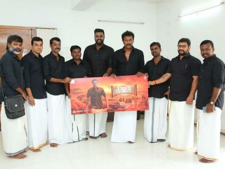 'நம்ம குடும்பம் நிக்குது ரோட்டுல..' - விஜயகாந்த் மகன் படத்தில் சமூக அவலங்களைச் சாடும் பாடல்!