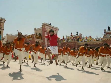 இது என்ன விஜய் படமா, ஊமை படமா?: தெலுங்கு மெர்சலை பார்த்து ரசிகர்கள் கொந்தளிப்பு #Adhirindhi #Mersal