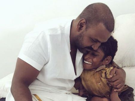 ஆசையாய் கேட்ட அஜீத்: நேரில் சந்தித்து இன்ப அதிர்ச்சி கொடுத்த ராகவா லாரன்ஸ்