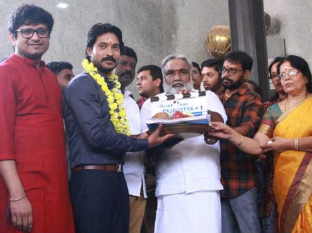 கல்யாணத்திற்கு சென்ற இடத்தில் சமையல்காரரை ஹீரோவாக்கிய ஜோக்கர் இயக்குனர்