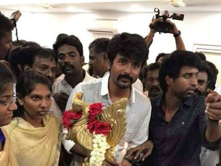 சூரியின் ஹோட்டலை திறந்து வைக்க ராஜஸ்தானில் இருந்து வந்த சிவகார்த்திகேயன்!