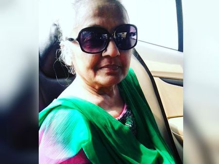 நடிகை சோனாவின் தாயார் மரணம்