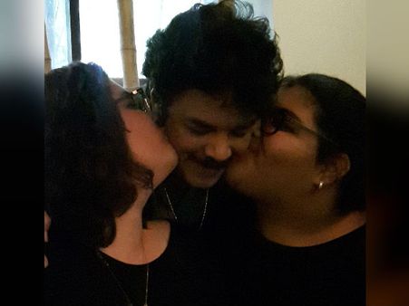 இதை விட குஷ்புவுக்கு வேறென்ன வேண்டும்: #மகிழ்ச்சி