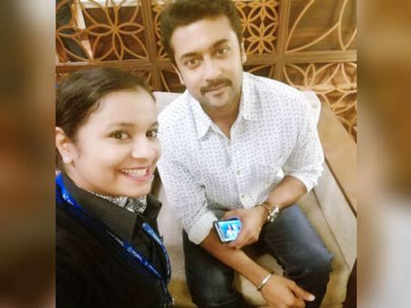 பாமரன் வந்தால் அடி, உதை, சூர்யா-ஜோன்னா செல்ஃபியா: இன்டிகோவை விளாசும் மக்கள்