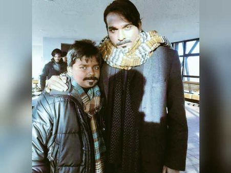 'ஜூங்கா' ஷூட்டிங்கில் விஜய் சேதுபதியின் மகன் - வைரலாகும் போட்டோ!