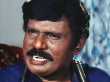 அட ஏன்யா என்னைக் கேக்காம இதையெல்லாம் போடறீங்க? - கவுண்டமணி மறுப்பு அறிக்கை