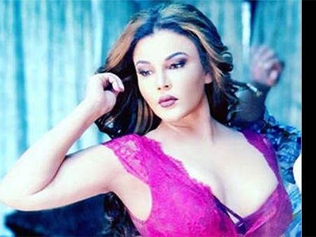 ஆணுறை விளம்பரத்தில் நடித்த ஓட்டை வாய் நடிகை: வைரலான புகைப்படம்