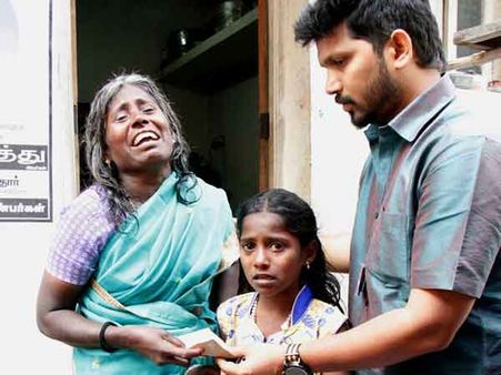 10 வயது சிறுமியை தங்கையாகத் தத்தெடுத்த அபி சரவணன்!