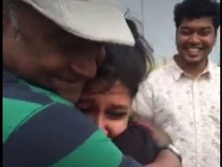 மகள் கொடுத்த நியூ இயர் சர்ப்ரைஸ்... கலங்கிப்போன எம்.எஸ்.பாஸ்கர்!