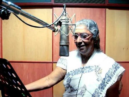 தனித்து ஒலித்த பெண்குரல் - எஸ். ஜானகி!