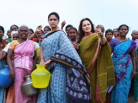 ஆண்கள் வர்ணிச்சா பரவாயில்லை... நடிகைகளே இன்னொரு நடிகையின் அழகை வர்ணிச்சா..?