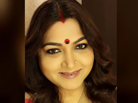 என் தோசையை காணோம், போலீசில் புகார் கொடுக்கணுமா?: குஷ்பு