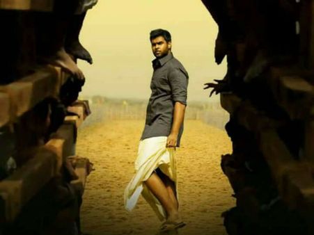 பொங்கல் ரேசில் விஜய்காந்த் மகன் சண்முகப்பாண்டியனின் மதுரவீரன்