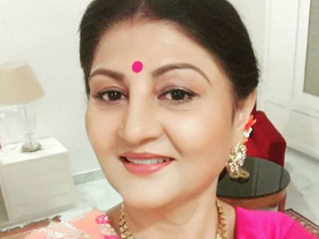 அதிகாலை 3 மணி வரை ஷூட்டிங்கில் இருந்த நடிகை மாரடைப்பால் மரணம்