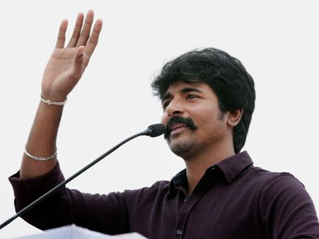 ரஜினியின் அரசியல் பிரவேசம்: சிவகார்த்திகேயன் என்ன சொல்கிறார்?