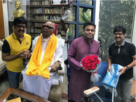 கருணாநிதி, ஏ.ஆர்.ரஹ்மானை சந்தித்த நடிகர் விவேக்!