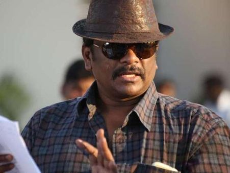 பார்த்திபனின் 'உள்ளே வெளியே 2' படத்தில் ஹீரோ இவரா?.. காம்போவே மெர்சல்!