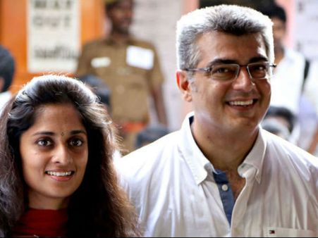 பிறந்தநாளும் அதுவுமாக அஜீத்தை அழ வைத்த ஷாலினி