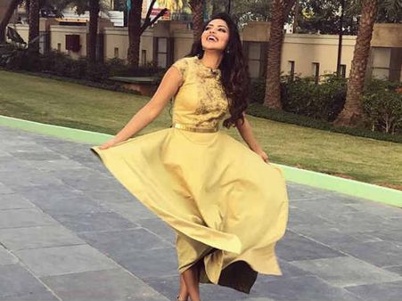 காதலர் தினத்தை சூப்பராக கொண்டாடிய அமலா பால்: யாருடன் தெரியுமா?