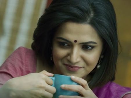 ப்ரியா வாரியர் கெடக்கட்டும் 'டிடி'யின் இந்த காதலர் தின வீடியோவை பாருங்க