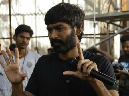 தனுஷ் இயக்கும் படத்தில் நடிப்பது இவரா..? ஆச்சரியத்தில் திரையுலகம்!