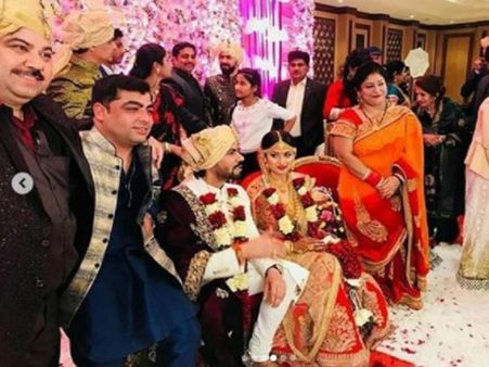 வீட்டில் பார்த்த பெண்ணை ரகசியமாக மணந்த பிக் பாஸ் பிரபலம்