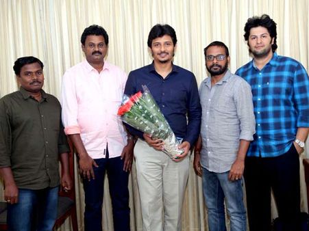 புத்தக பெயரையே டைட்டிலாக வைத்த தேசிய விருது இயக்குநர்... ஜீவாவின் அடுத்த படம் 'ஜிப்ஸி'!