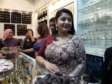 எப்படி இருந்த மீரா ஜாஸ்மின் இப்படி ஆகிட்டாரே... ஷாக் ஆன ரசிகர்கள்!