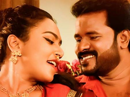 பிரமாண்ட இசை விழாவில் 100 நடிகர் சங்க உறுப்பினர்களுக்கு நிதியுதவி!