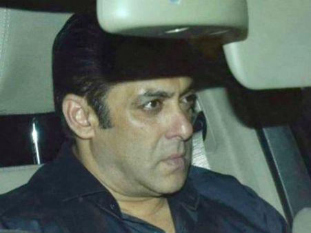 ஶ்ரீதேவி உடலை பார்த்து கதறி அழுத சல்மான் கான்!